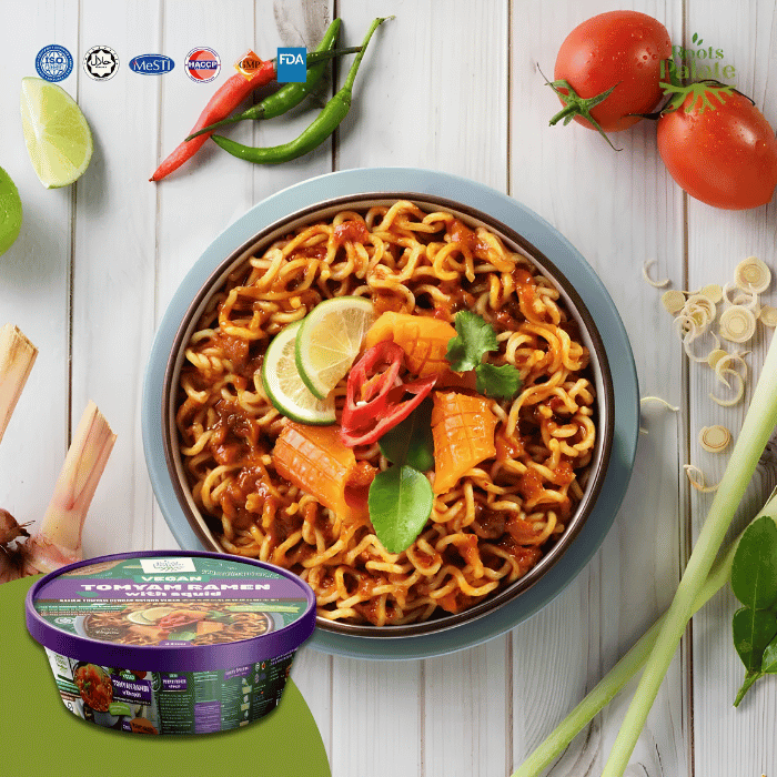 Vegan TomYam Ramen with squid thumbnail 3